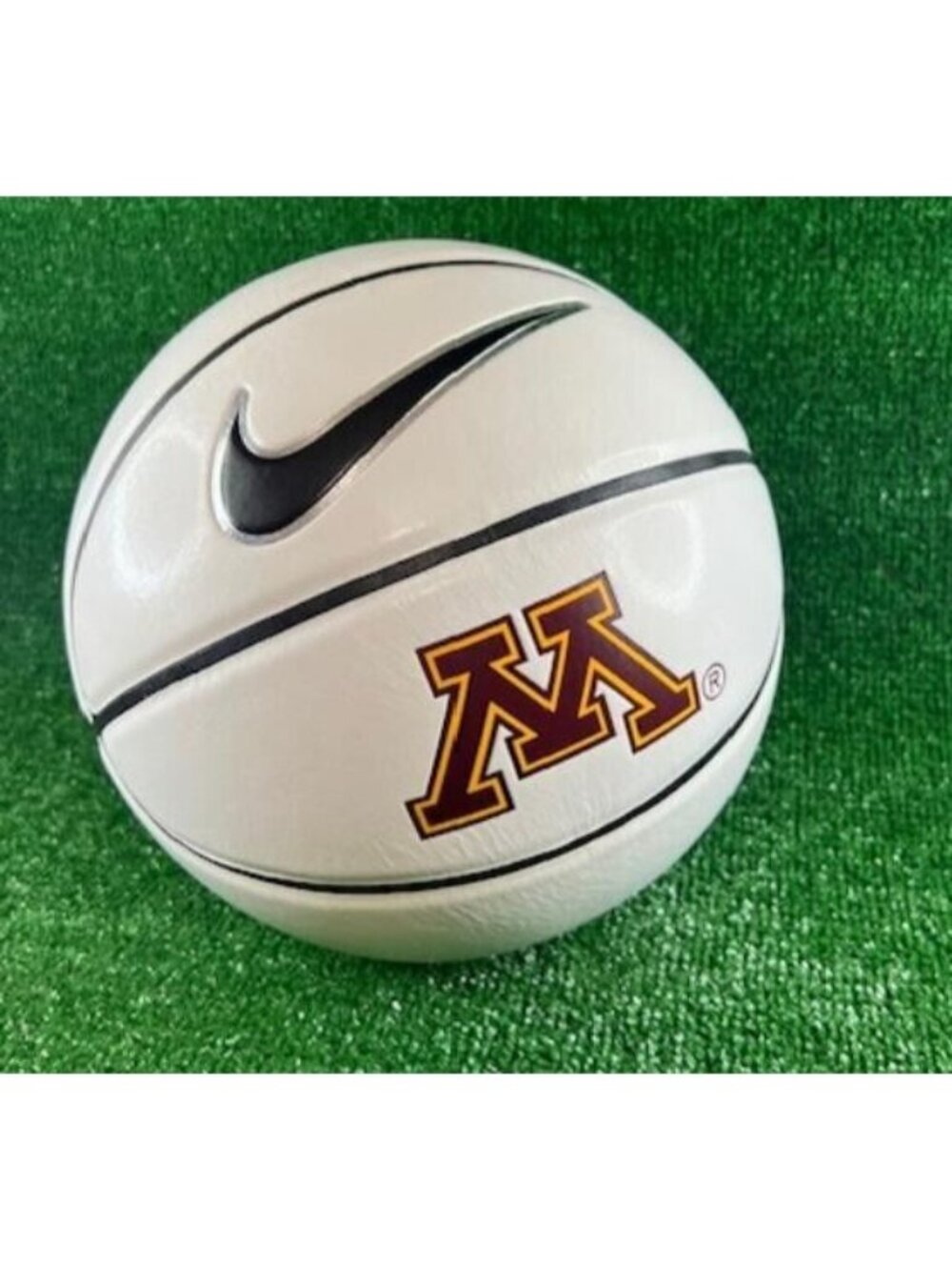 Nike Elite Championship Minnesota Gophers NCAA Basketball 29.5 White Brown Gym